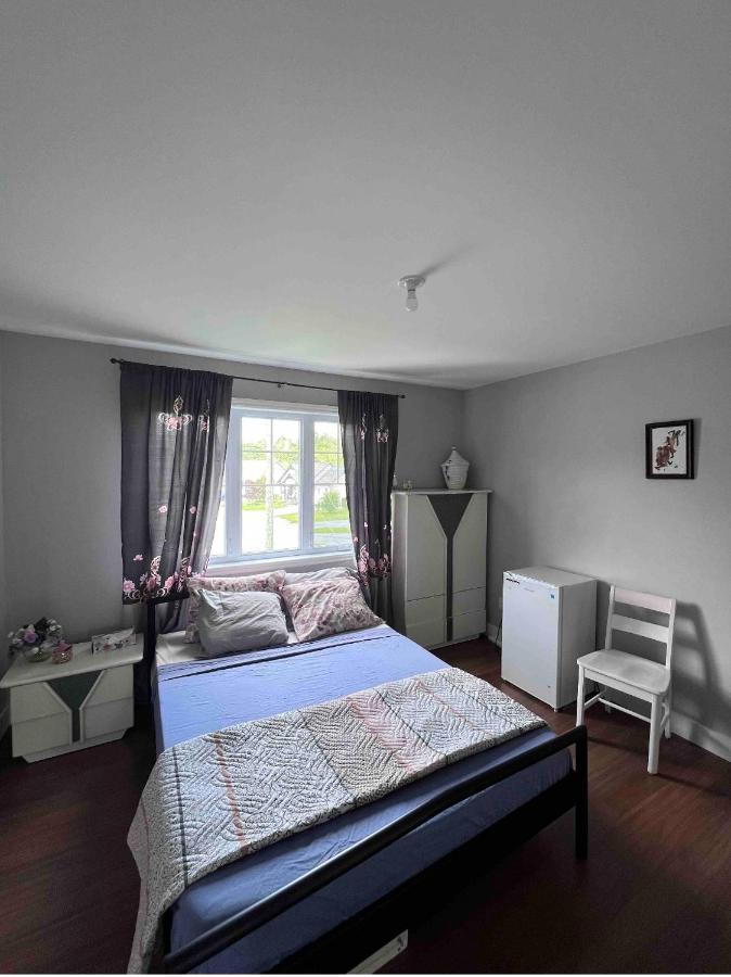 Maison Chaleureuse, Energetique Et Florale แชร์บูร์ก ภายนอก รูปภาพ