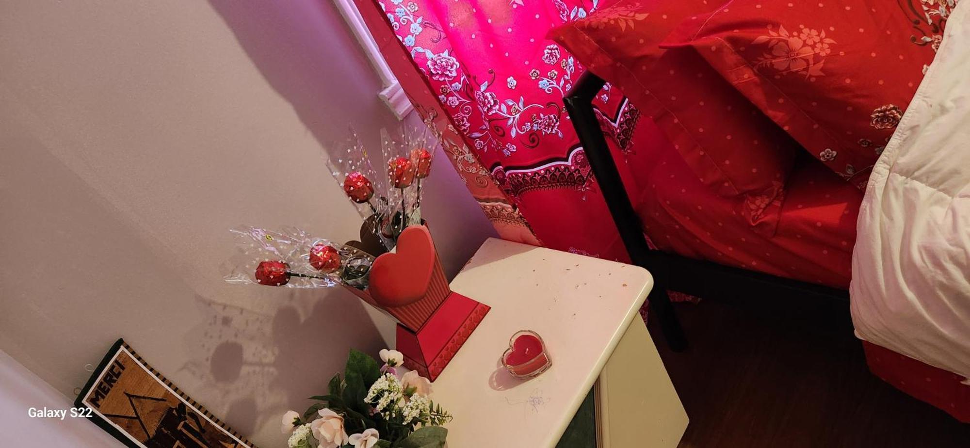 Maison Chaleureuse, Energetique Et Florale แชร์บูร์ก ภายนอก รูปภาพ